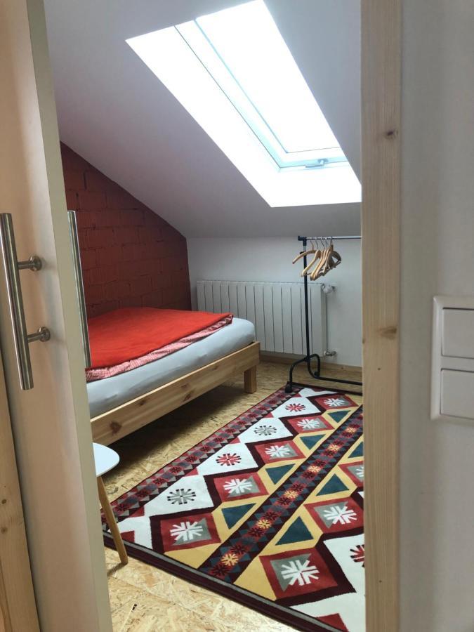 Haus Waldeck Apartment อูลิงเกน-เบียร์เคนดอร์ฟ ภายนอก รูปภาพ